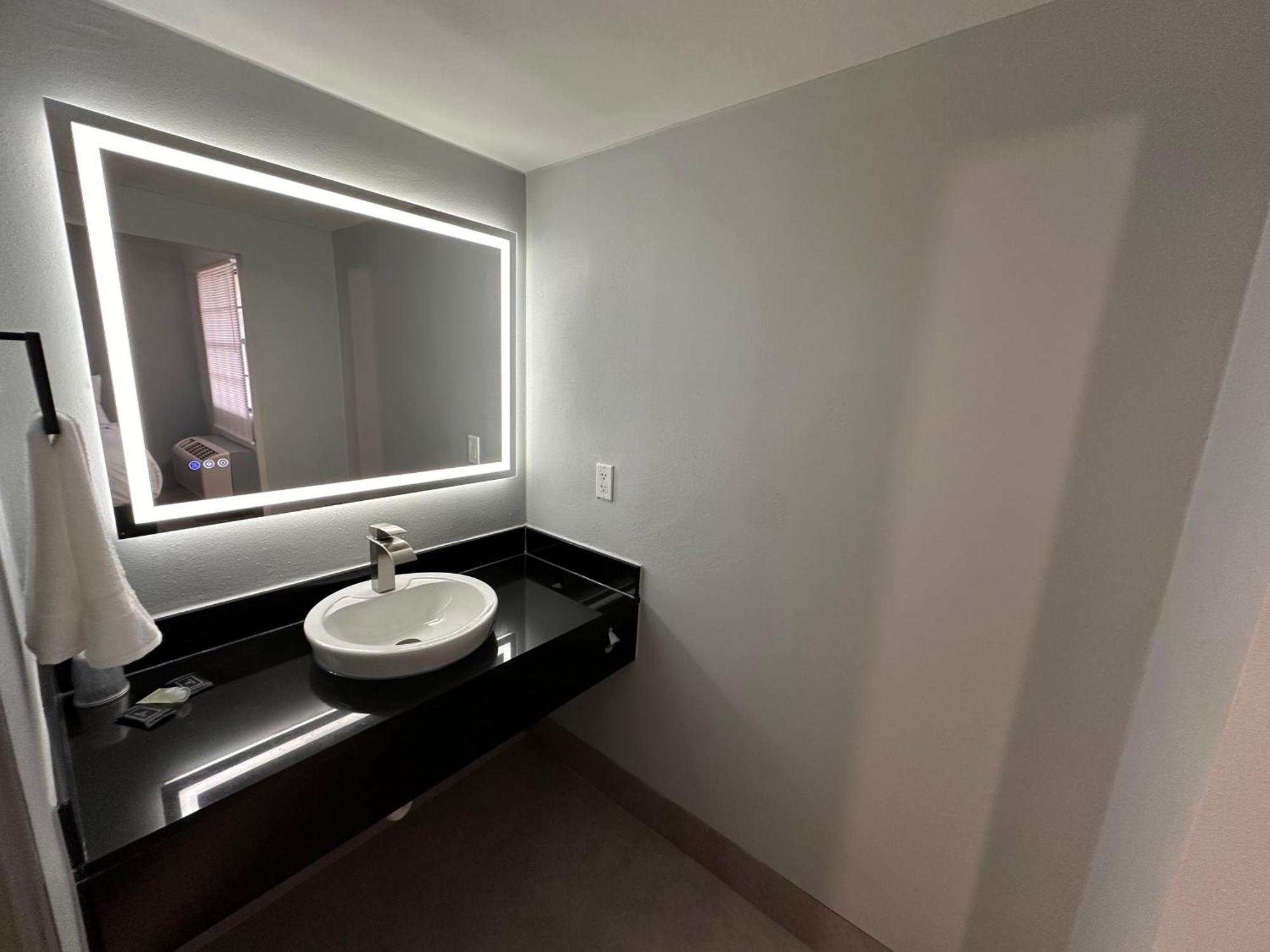Scottish Inns & Suites Texas City Εξωτερικό φωτογραφία