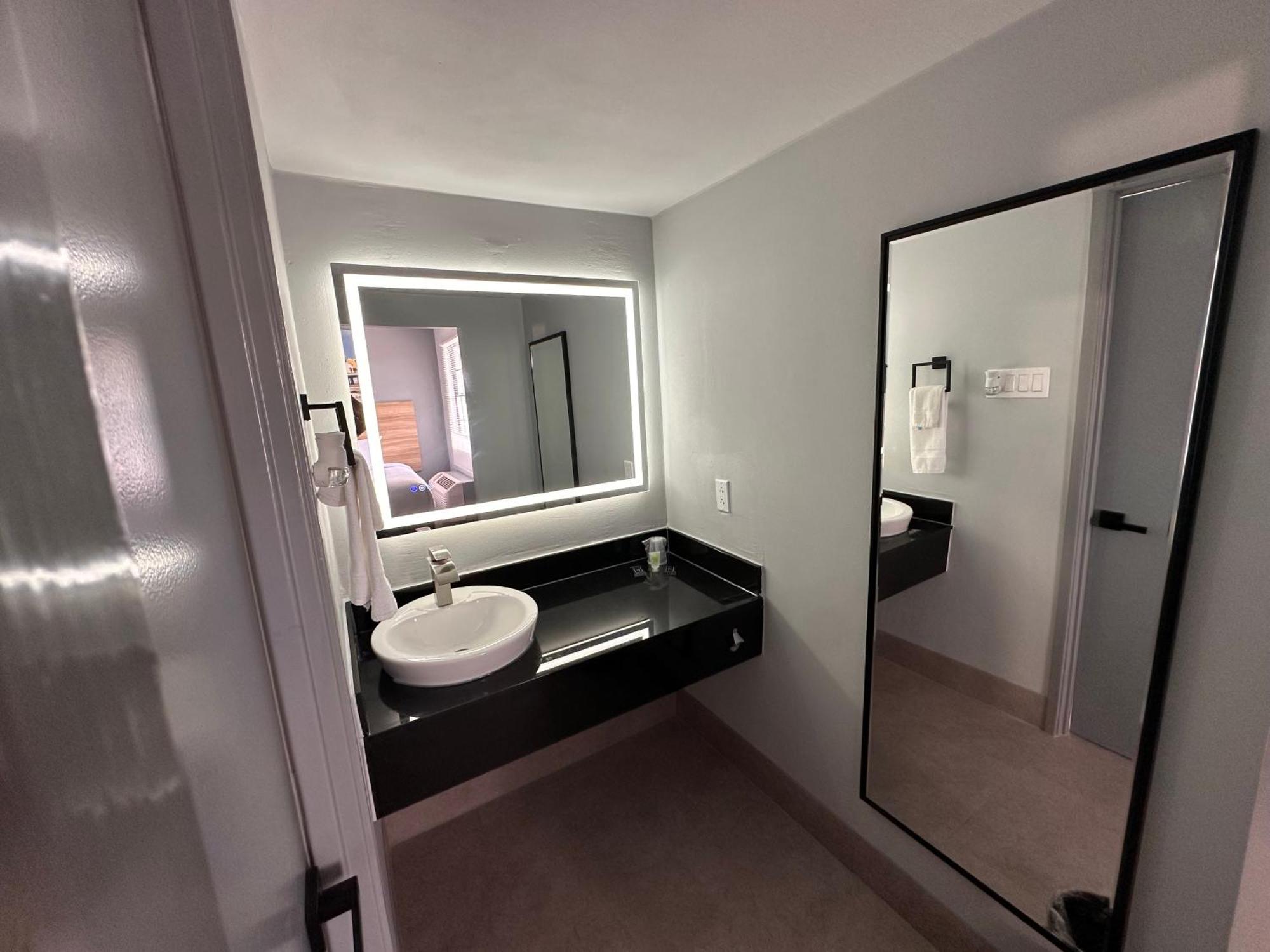 Scottish Inns & Suites Texas City Εξωτερικό φωτογραφία