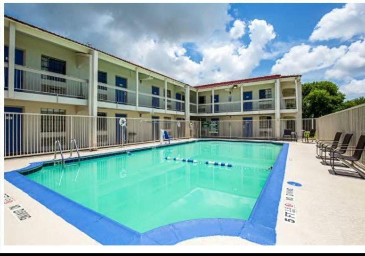 Scottish Inns & Suites Texas City Εξωτερικό φωτογραφία